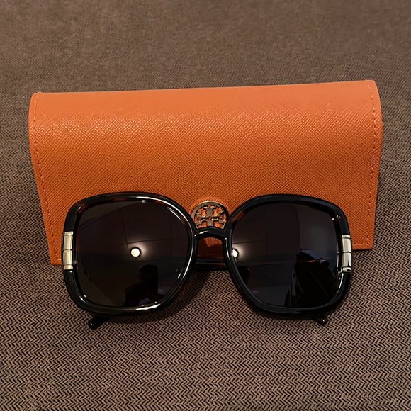 Tory Burch Unisex Polyamide Sunglasses - Picture 5 of 17